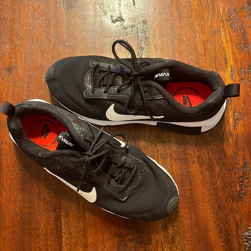 Women’s Nike Air Max shoes